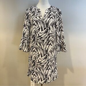 Kensie Monochrome Leaf Print long bell sleeves mini Dress size extra small